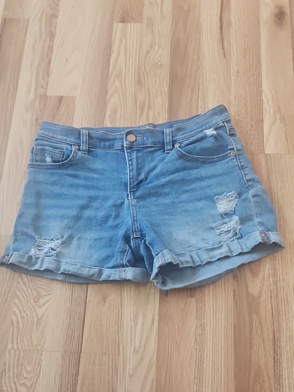 Soho Light Blue Ripped Denim Shorts Size 4